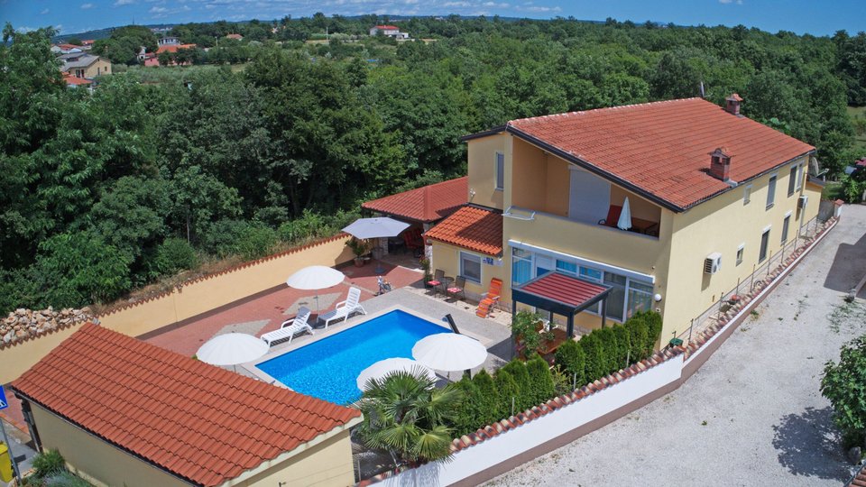 Kuća, 280 m2, Prodaja, Poreč